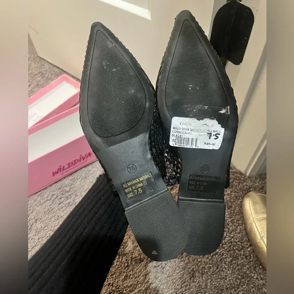 Wild Diva Black Woven Heels - Picture 2 of 6